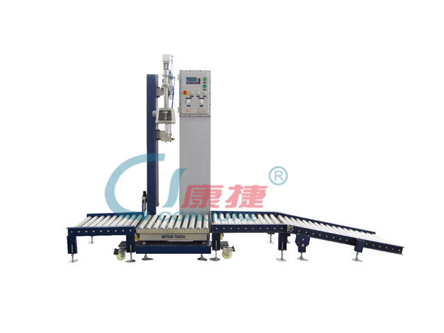 GCJ01-200-IIB頂沖式半自動液體灌裝機